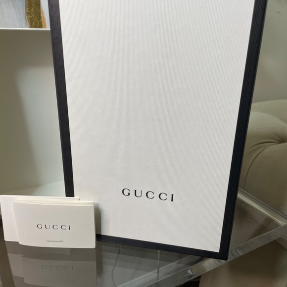 Gucci rubber block heel White rubber (item still available) - Picture 7 of 11